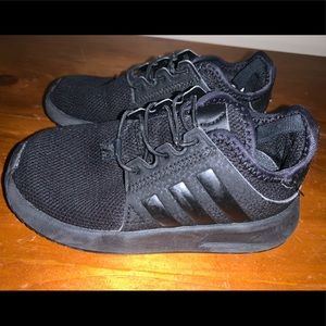 Adidas shoes 9c
